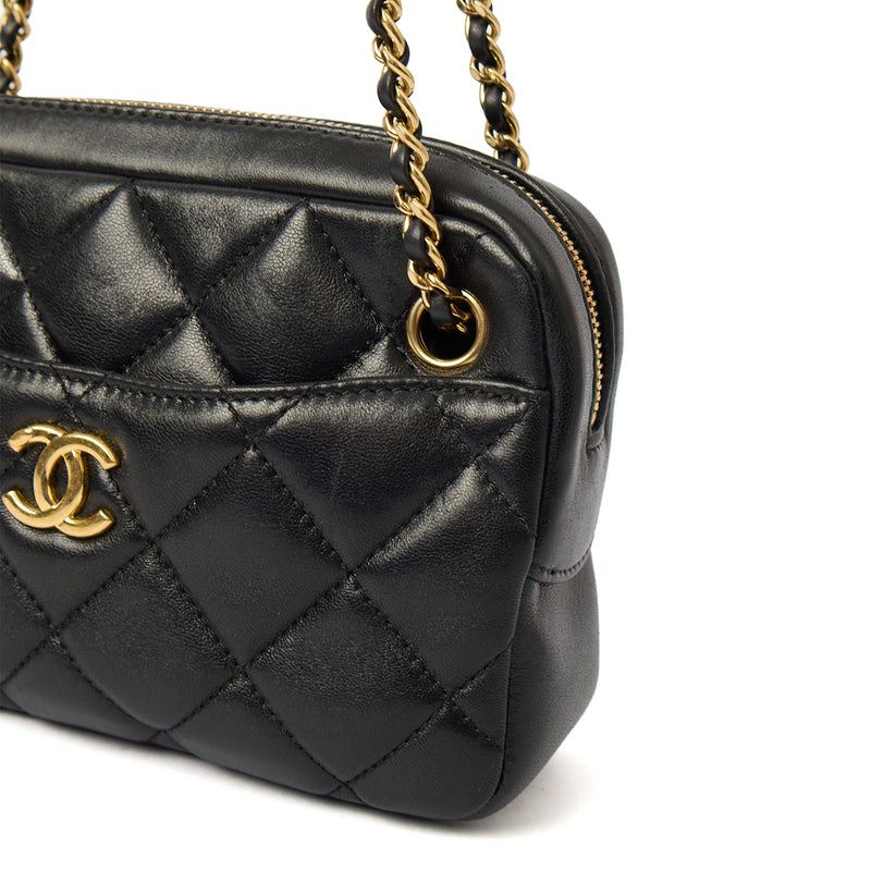 Picture of Chanel Cross Body Camera Bag in Black, Lambskin Leather