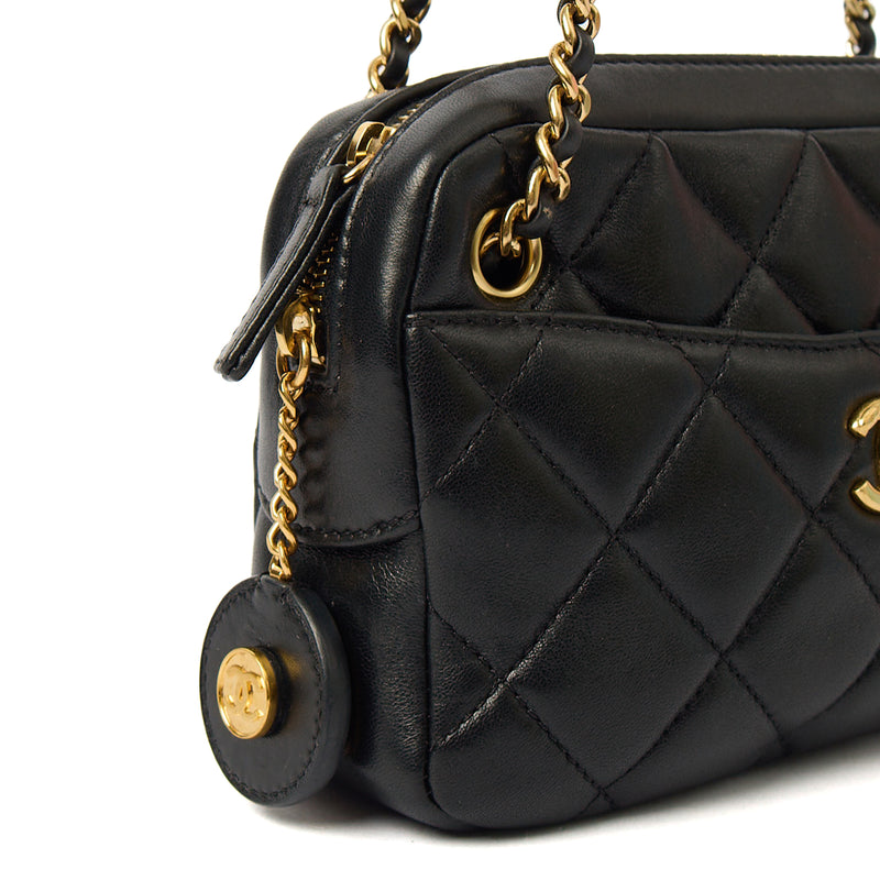 Picture of Chanel Cross Body Camera Bag in Black, Lambskin Leather