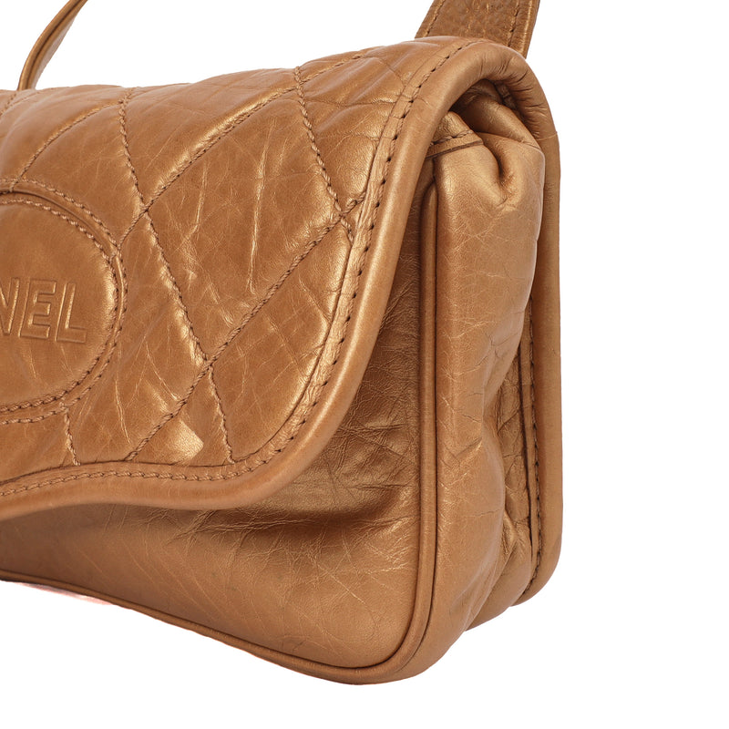Picture of Chanel Shoulder Bag Vintage Shoulder Bag in Metallic, Calfskin Leather