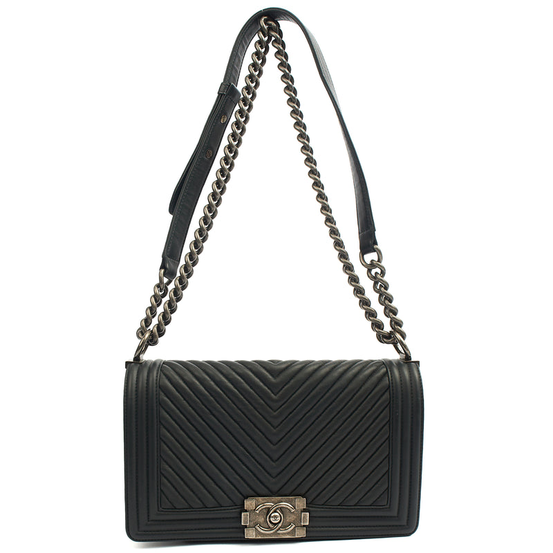 Picture of Chanel Cross Body Chevron Boy in Grey, Leather