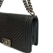 Picture of Chanel Cross Body Chevron Boy in Grey, Leather