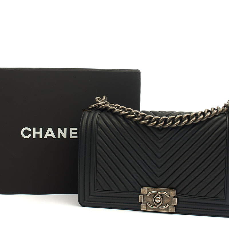 Picture of Chanel Cross Body Chevron Boy in Grey, Leather