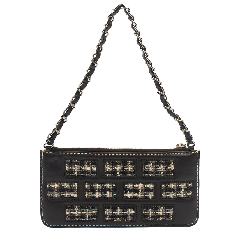 Picture of Chanel Shoulder Bag Clutch in Black, Leather