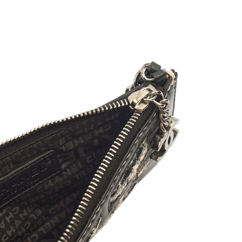 Picture of Chanel Shoulder Bag Clutch in Black, Leather