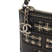 Picture of Chanel Shoulder Bag Clutch in Black, Leather