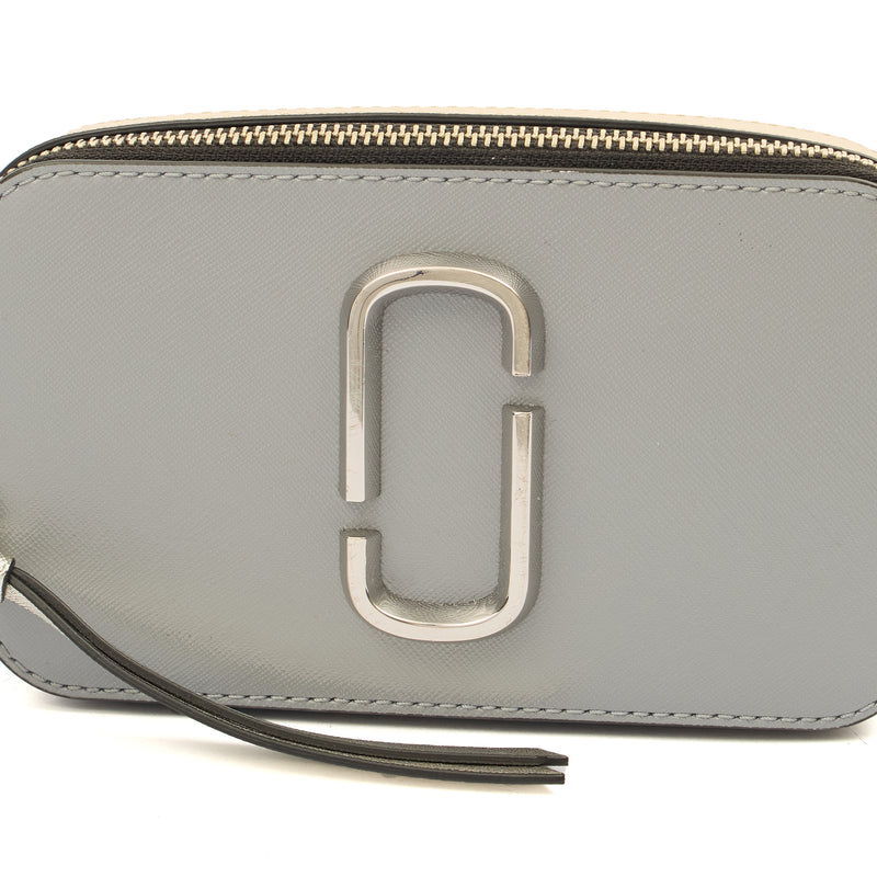 Picture of Marc Jacobs Cross Body Snapshot in Grey, Leather