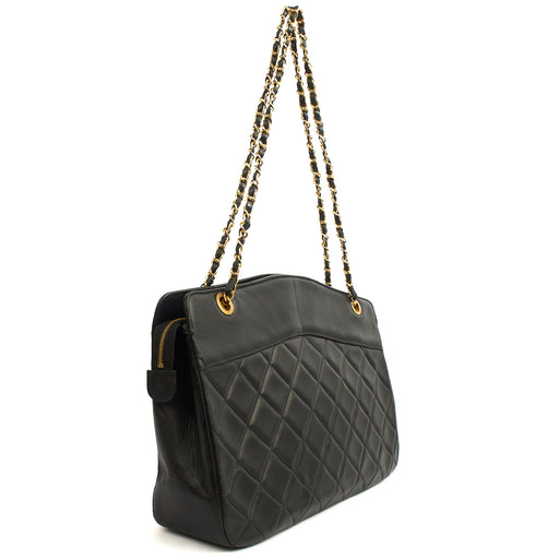 Picture of Chanel Tote Vintage Tote in Black, Leather