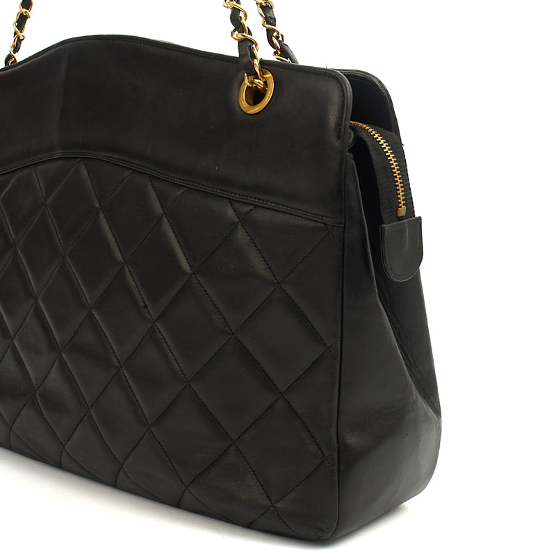 Picture of Chanel Tote Vintage Tote in Black, Leather