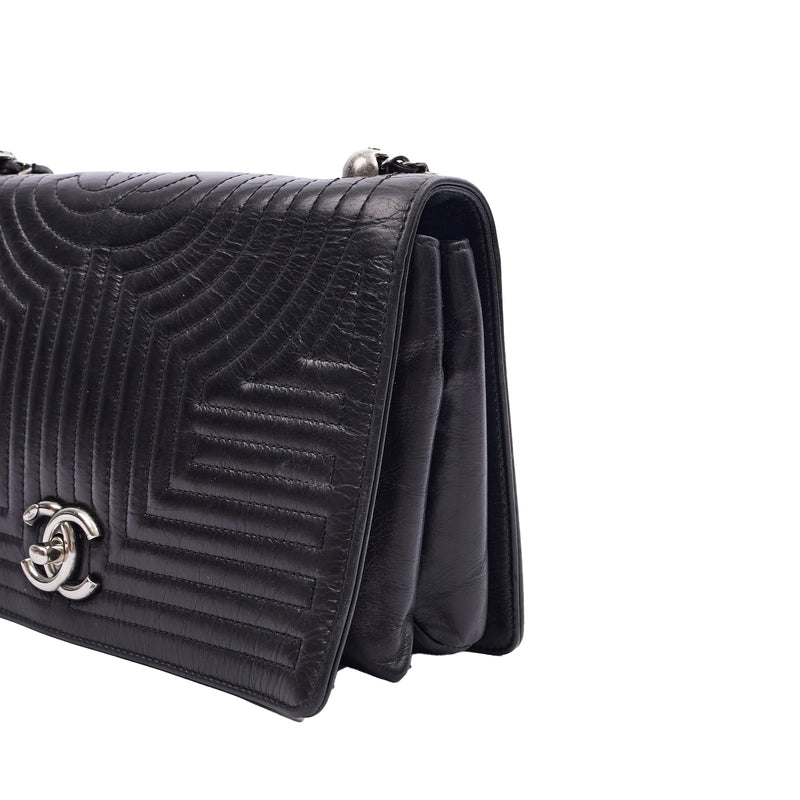 Picture of Chanel Shoulder Bag Flap Bag in Black, Calfskin Leather