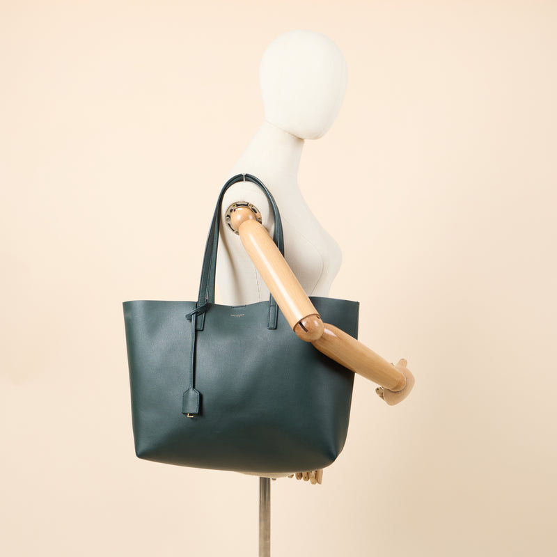 Picture of Saint Laurent Tote Shopping East West in Black, Calfskin Leather