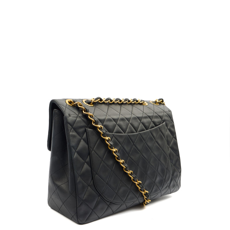 Picture of Chanel Shoulder Bag Maxi Jumbo XL in Black, Lambskin Leather