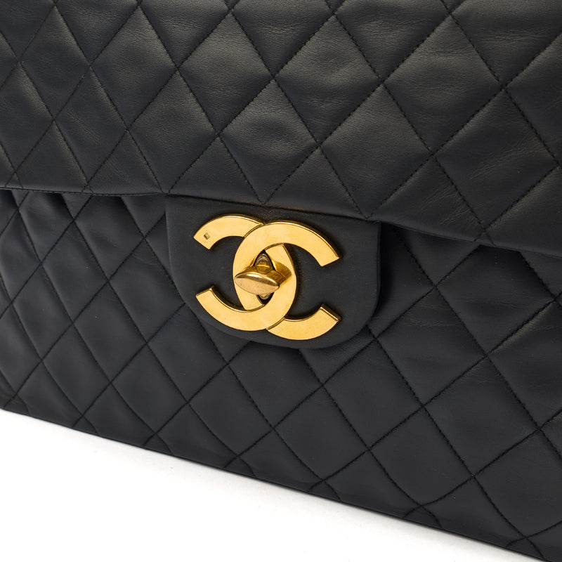Picture of Chanel Shoulder Bag Maxi Jumbo XL in Black, Lambskin Leather