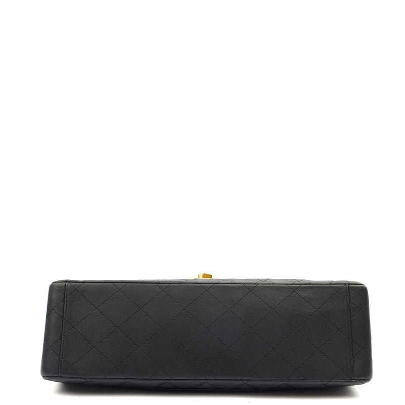 Picture of Chanel Shoulder Bag Maxi Jumbo XL in Black, Lambskin Leather