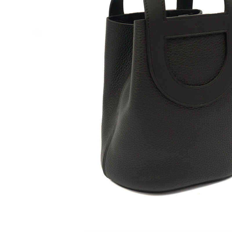 Picture of Hermes Tote In The Loop - 18 in Black, Clemence Leather