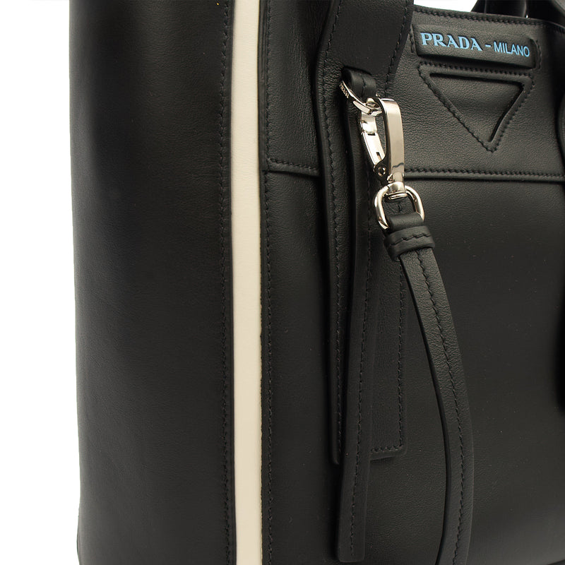 Picture of Prada Tote Tote in Brown, Leather