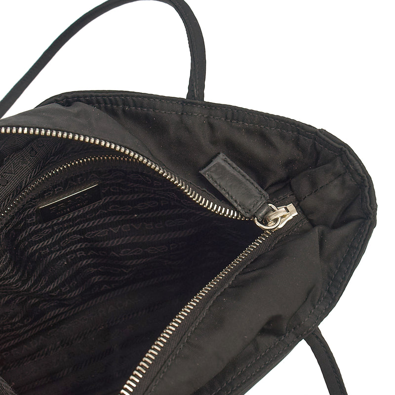 Picture of Prada Tote Tote in Black, Nylon