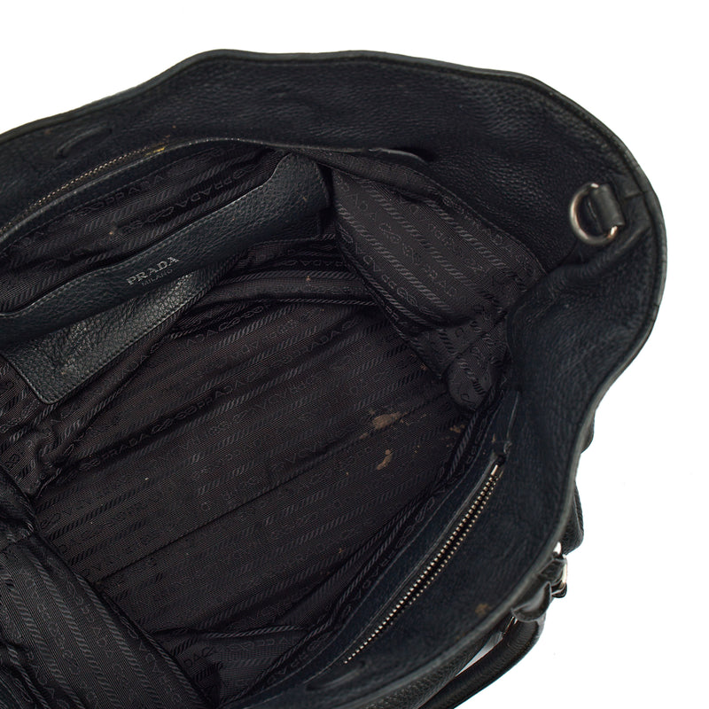 Picture of Prada Tote Tote in Black, Calfskin
