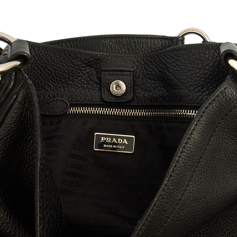 Picture of Prada Tote Tote in Black, Calfskin