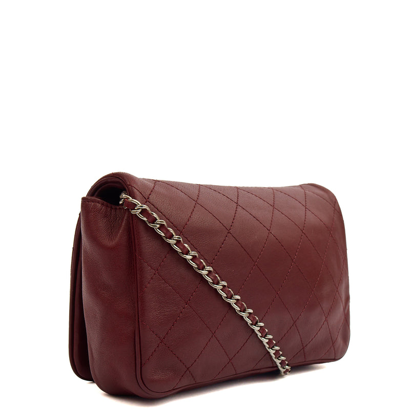 Picture of Chanel Cross Body Wallet on Chain in Red, Calfskin Leather