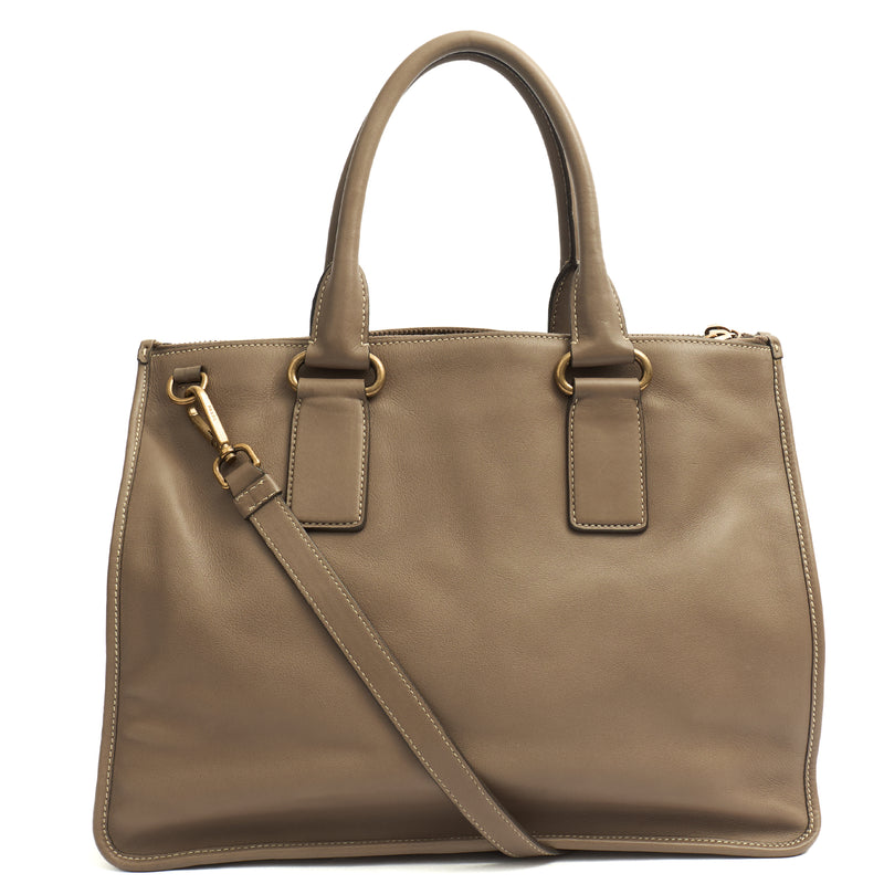 Picture of Prada Shoulder Bag Tote in Grey, Calfskin