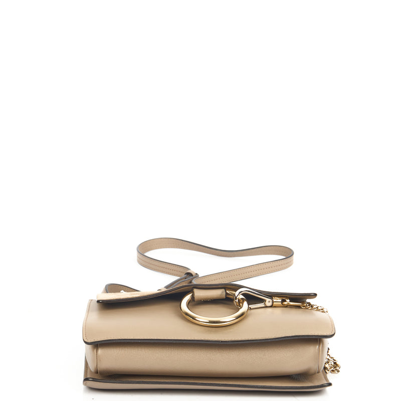 Picture of Chloe Cross Body Faye - Wallet on Strap in Motty Grey, Calfskin Leather