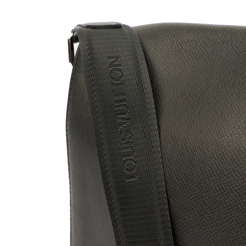 Picture of Louis Vuitton Cross Body District PM Messenger in Black, Calfskin Leather