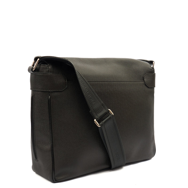 Picture of Louis Vuitton Cross Body District PM Messenger in Black, Calfskin Leather