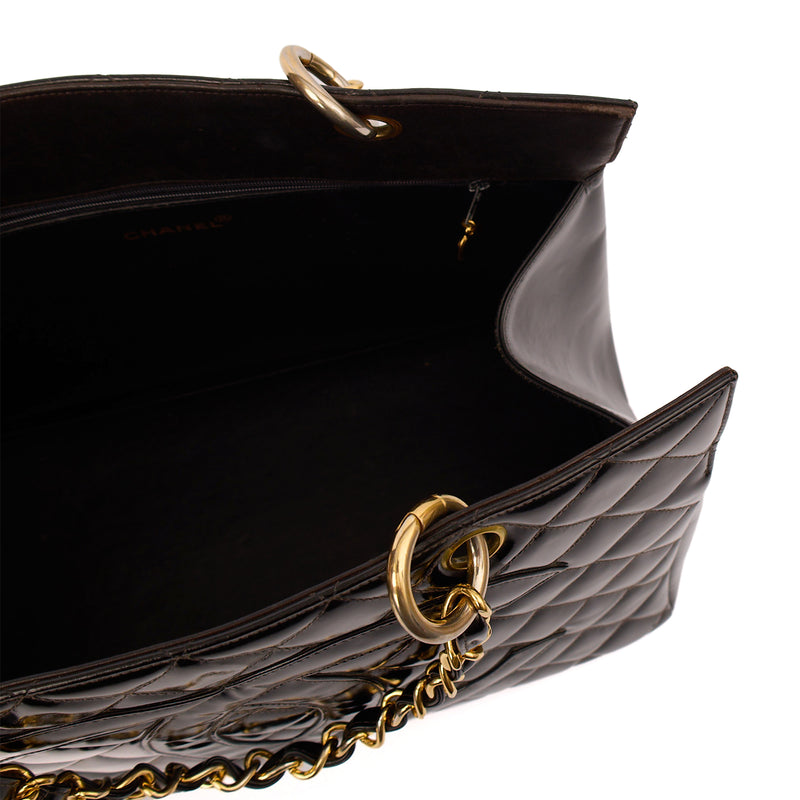 Picture of Chanel Tote Chain Tote in Black, Patent Leather