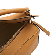 Picture of Loewe Top Handle Puzzle - Medium in Light Caramel, Leather