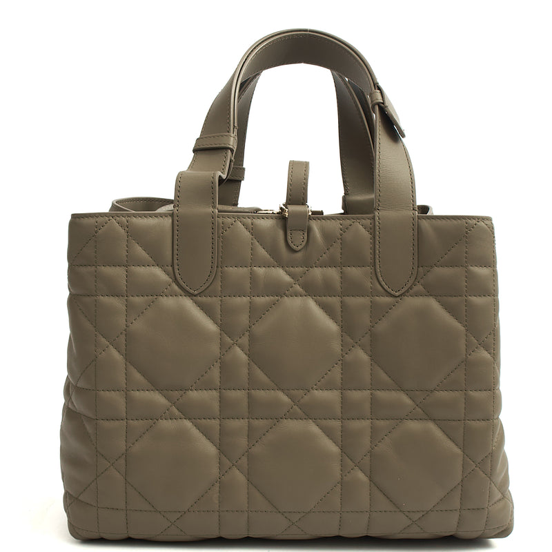Picture of Christian Dior Tote Toujours - Medium in Green, Leather