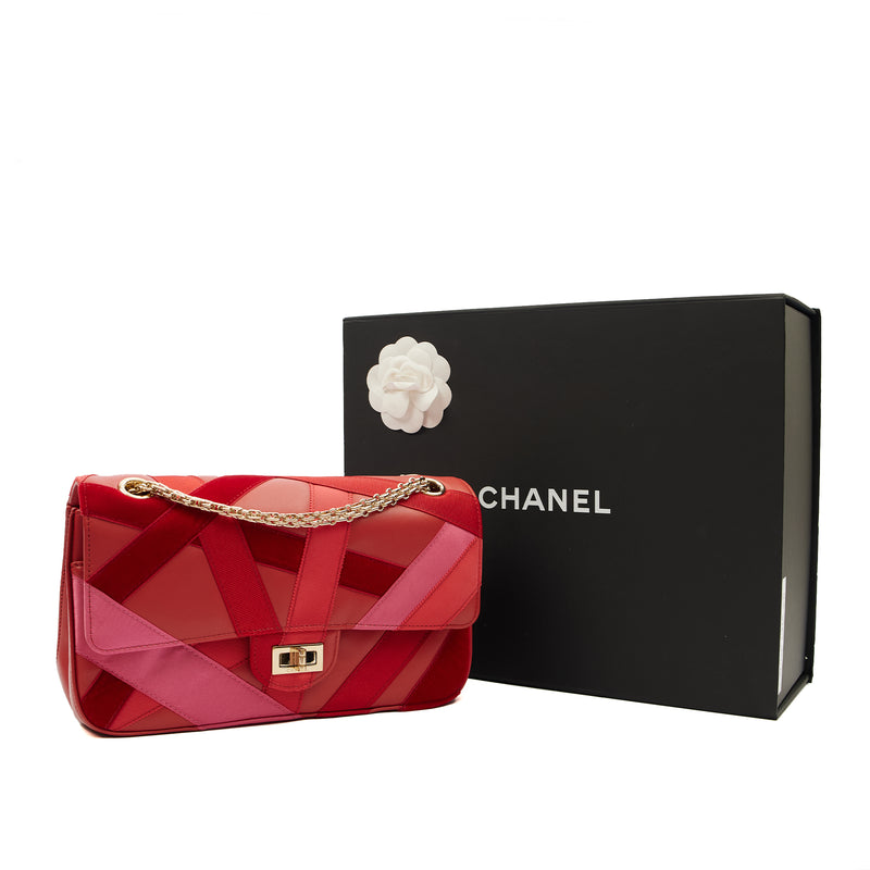 Picture of Chanel Shoulder Bag 2.55 Reissue in Multi, Calfskin Leather