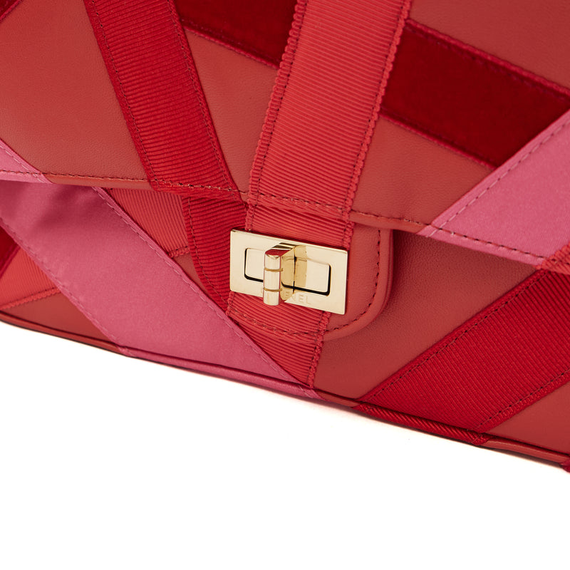 Picture of Chanel Shoulder Bag 2.55 Reissue in Multi, Calfskin Leather
