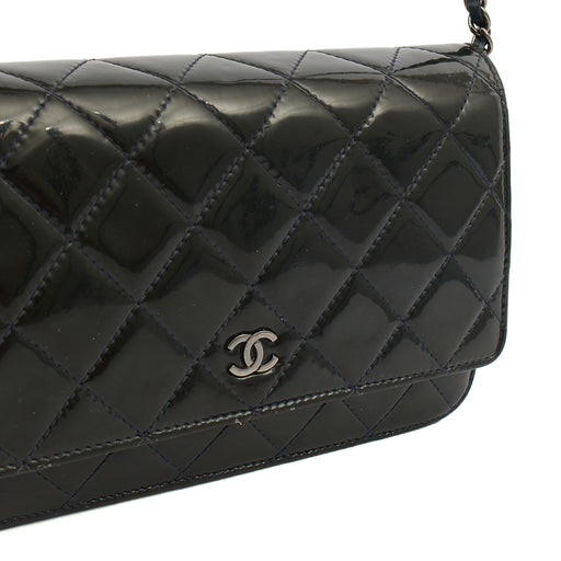 Picture of Chanel Cross Body Wallet on Chain in Blue, Patent Leather