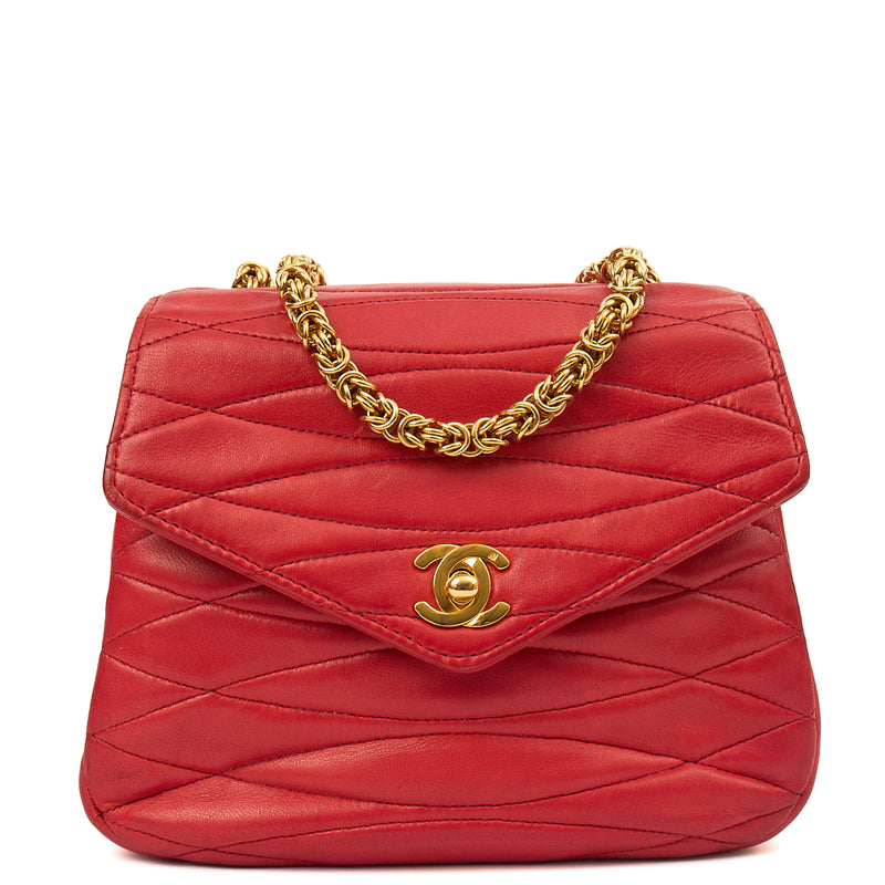 Picture of Chanel Cross Body Vintage Flap Bag  in Red, Lambskin Leather