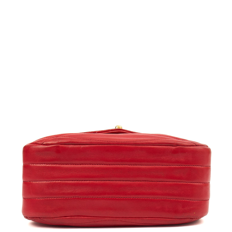 Picture of Chanel Cross Body Vintage Flap Bag  in Red, Lambskin Leather