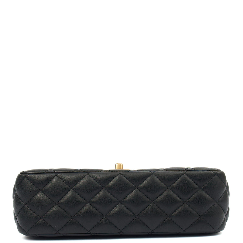 Picture of Chanel Top Handle Flap Bag With Top Handle in Black, Calfskin Leather