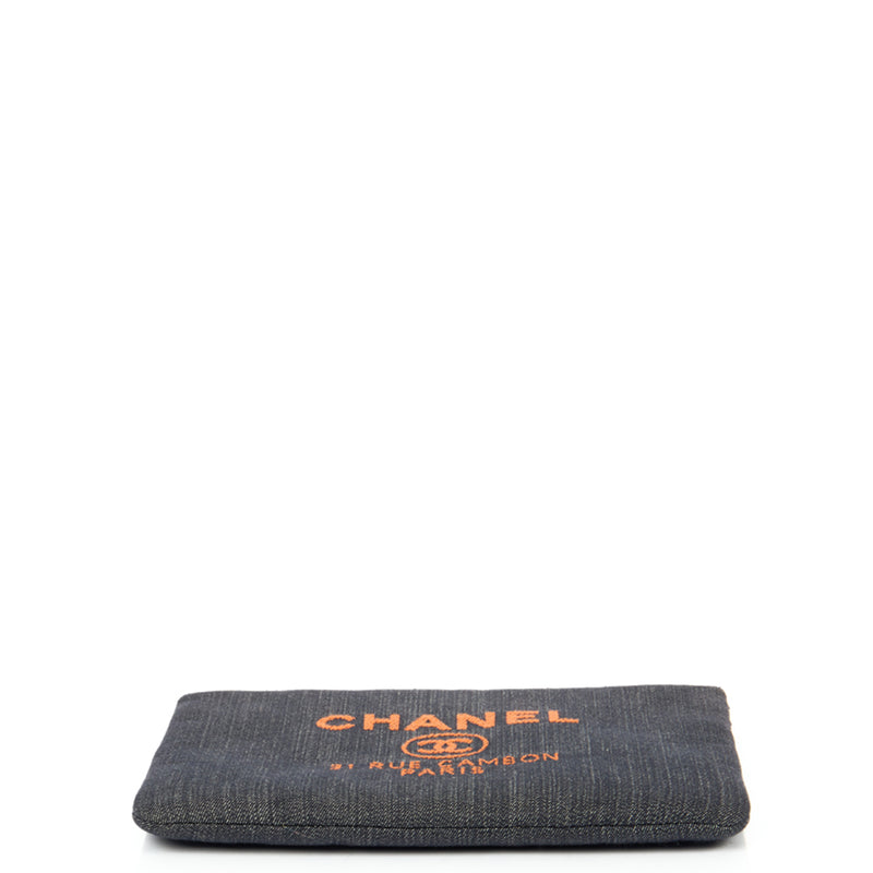Picture of Chanel Clutch Pouch in Navy, Fabric