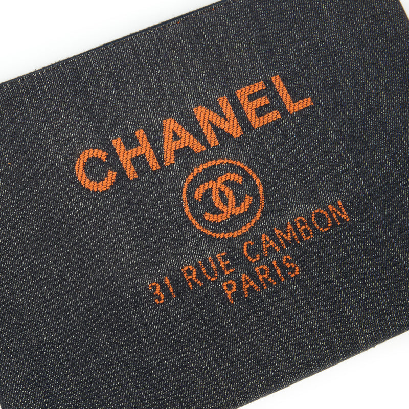 Picture of Chanel Clutch Pouch in Navy, Fabric