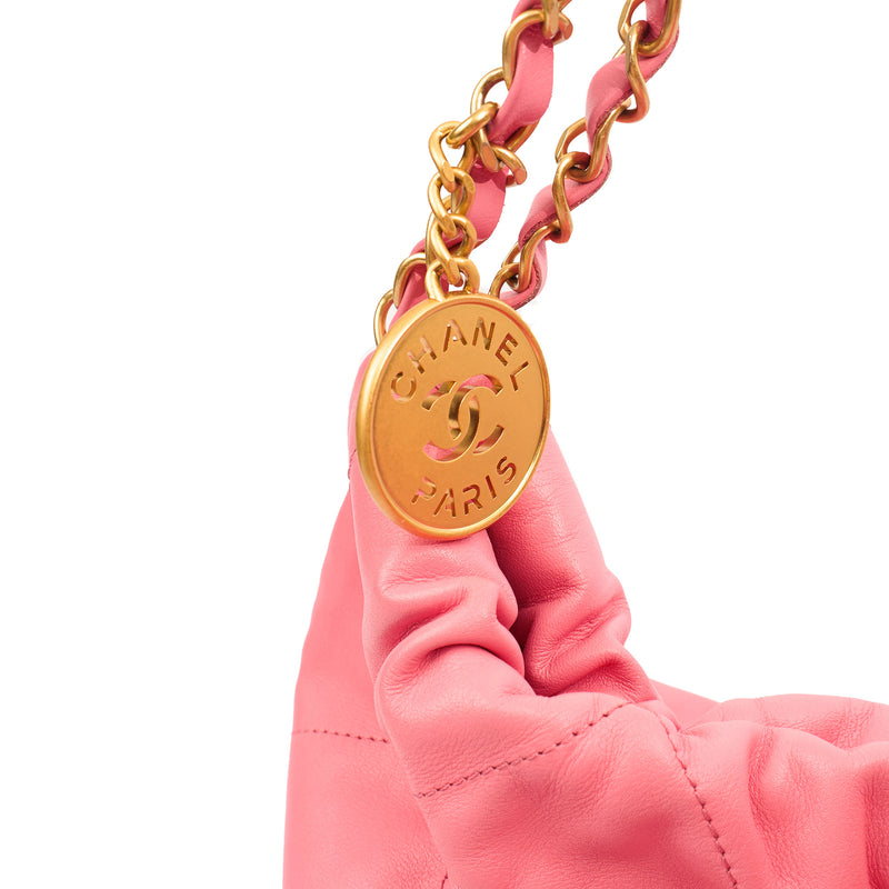 Picture of Chanel Tote Chanel 22 in Pink, Calfskin Leather