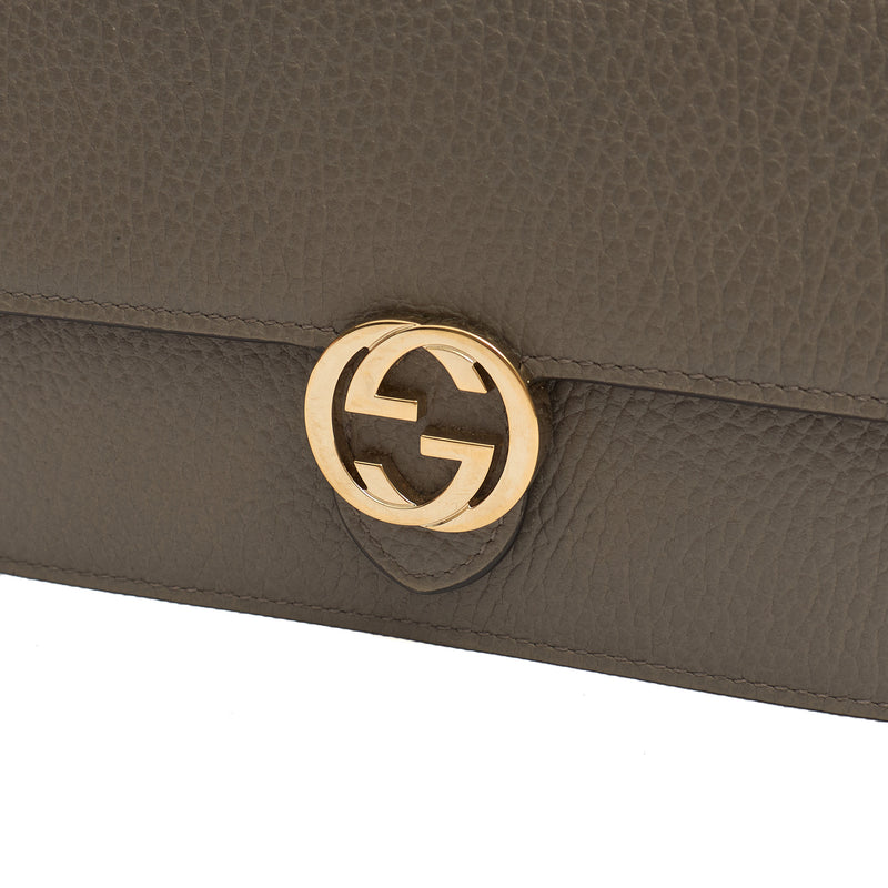 Picture of Gucci Cross Body Dollar Interlocking GG Wallet On Chain in Grey, Leather