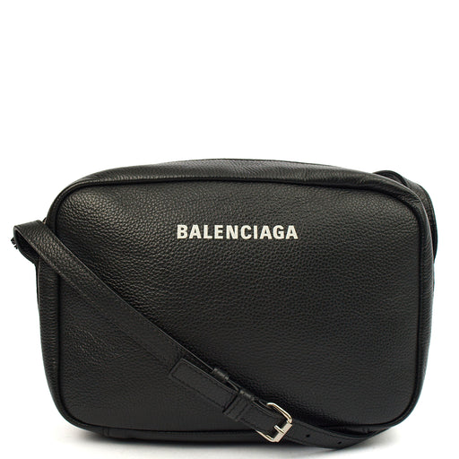 Picture of Balenciaga Cross Body Crossbody in Black, Leather