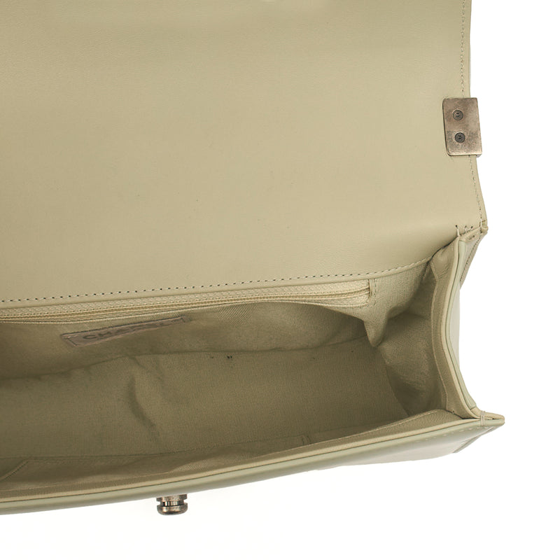 Picture of Chanel Shoulder Bag Boy - Medium in Grey, Patent Leather