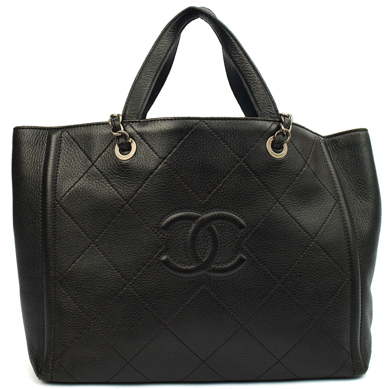 Picture of Chanel Tote Tote in Black, Calfskin Leather