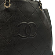 Picture of Chanel Tote Tote in Black, Calfskin Leather