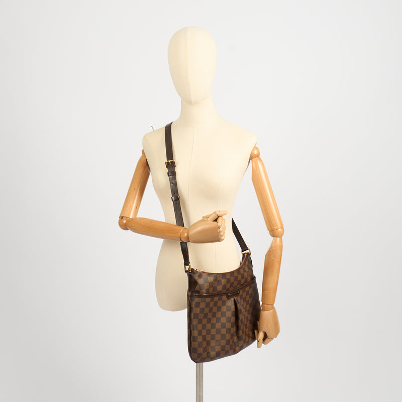 Louis Vuitton Cross Body Bloomsbury in Damier Ebene, Leather