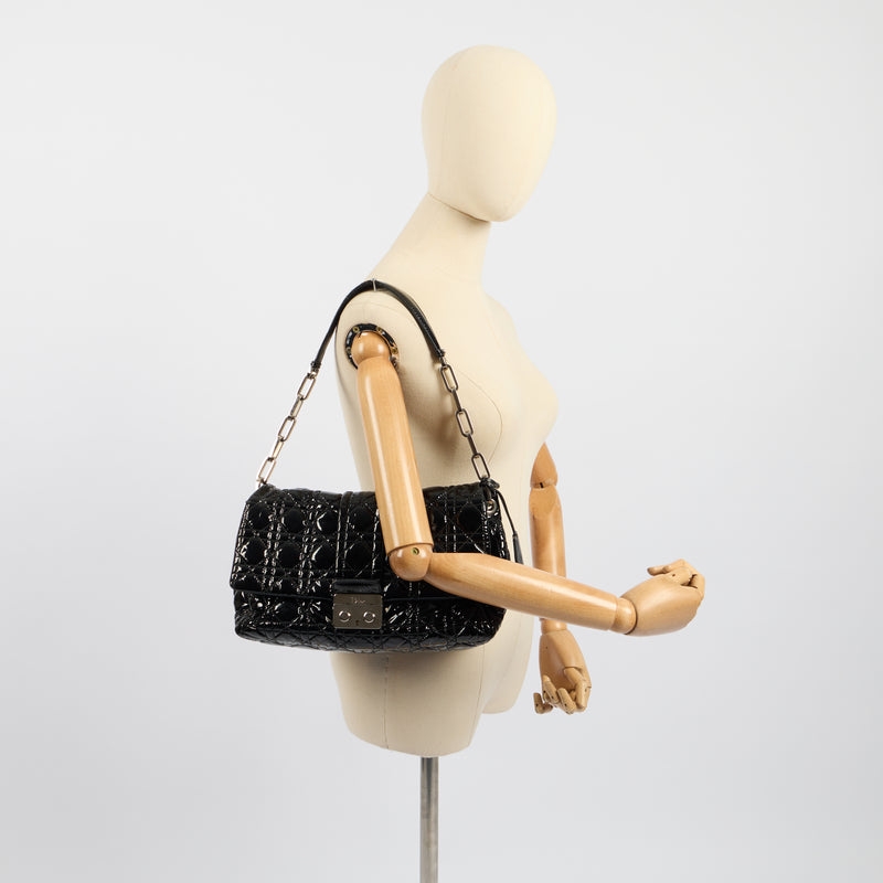 Christian Dior Shoulder Bag Miss Dior Flap Bag in Black, Cannage Quilted Patent