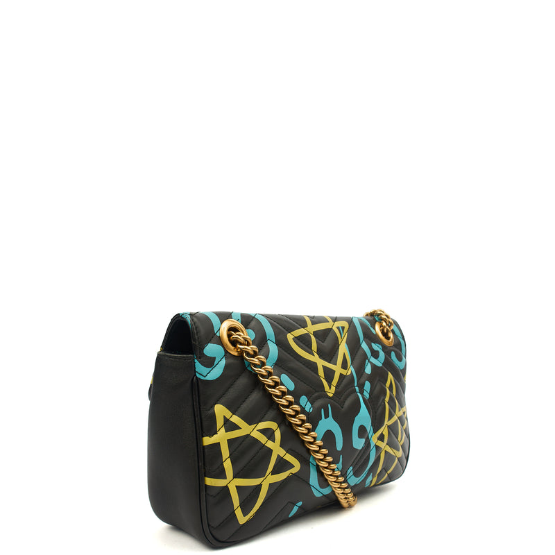 Picture of Gucci Shoulder Bag Marmont Shoulder Flap Bag - Medium in Black, Leather