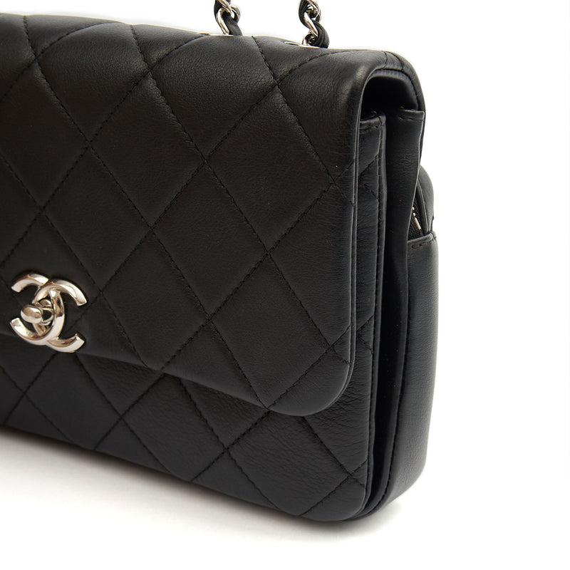Picture of Chanel Shoulder Bag Flap Bag in Black, Calfskin Leather