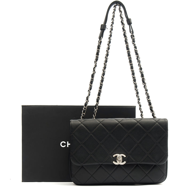 Picture of Chanel Shoulder Bag Flap Bag in Black, Calfskin Leather
