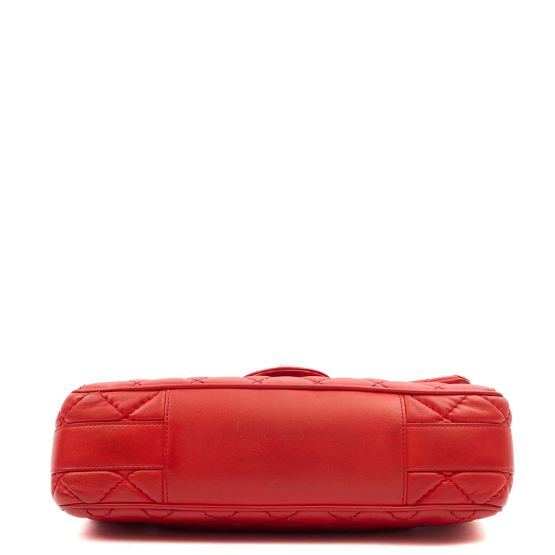 Picture of Chanel Shoulder Bag Carry Around Flap Bag in Red, Calfskin Leather